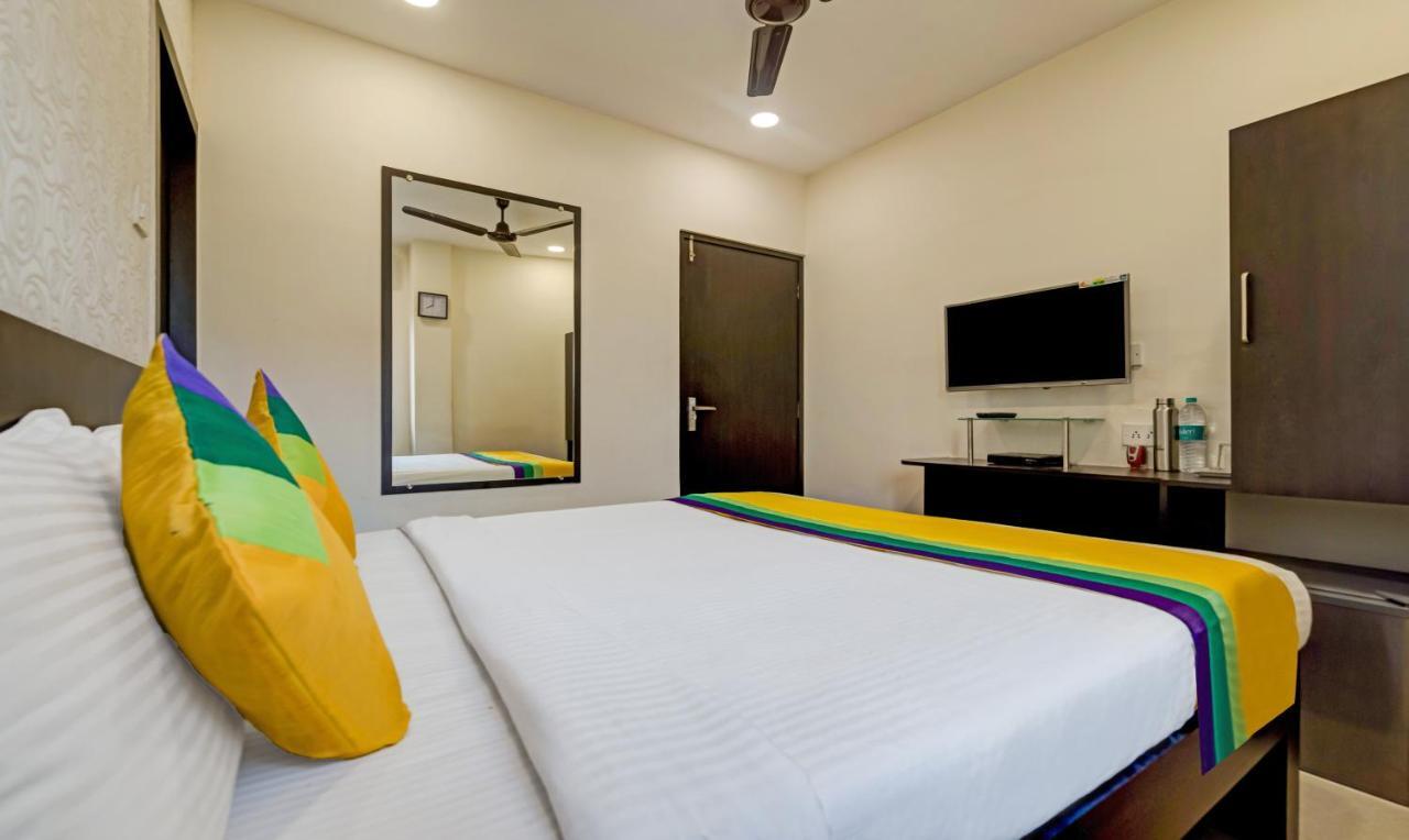 Itsy Hotels Neeranand Plaza Калькутта Экстерьер фото